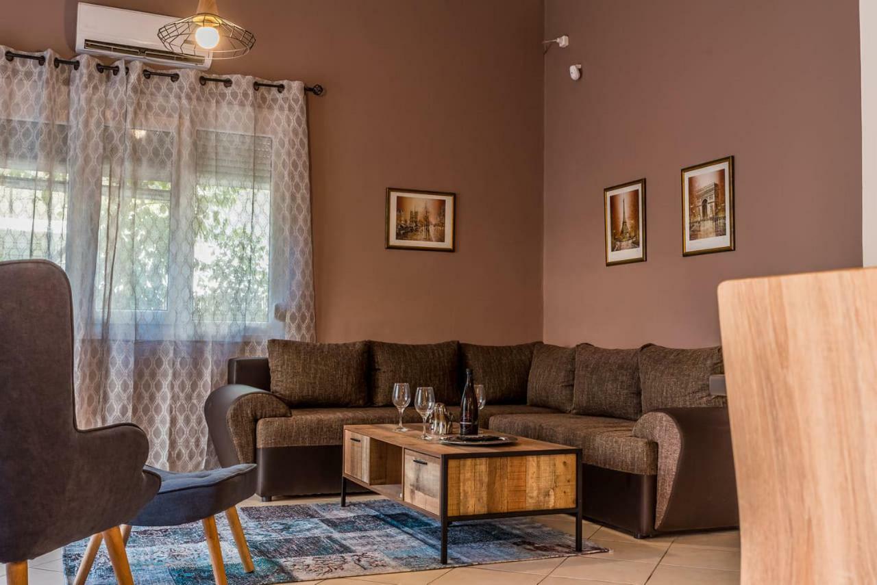 Anafis Comfort Атина Екстериор снимка